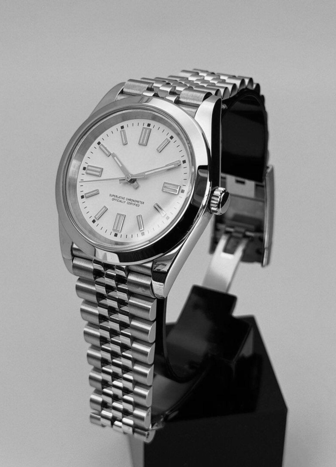 SILLTER WHITE MOD