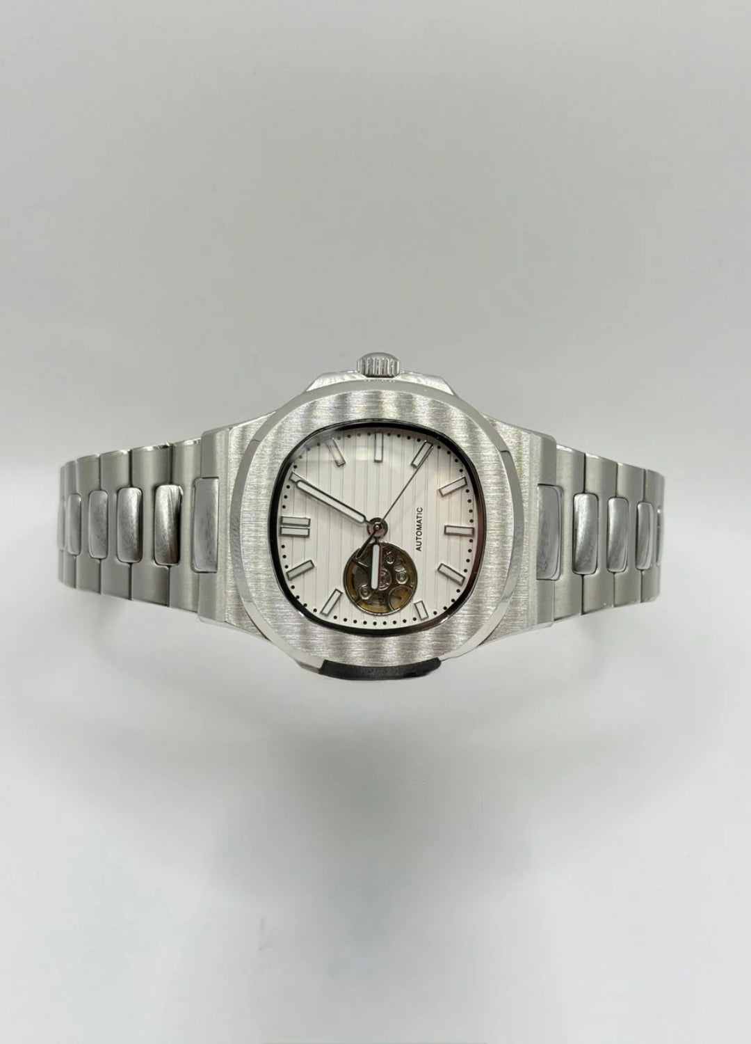 SILLNAUT OPEN HEART WHITE MOD