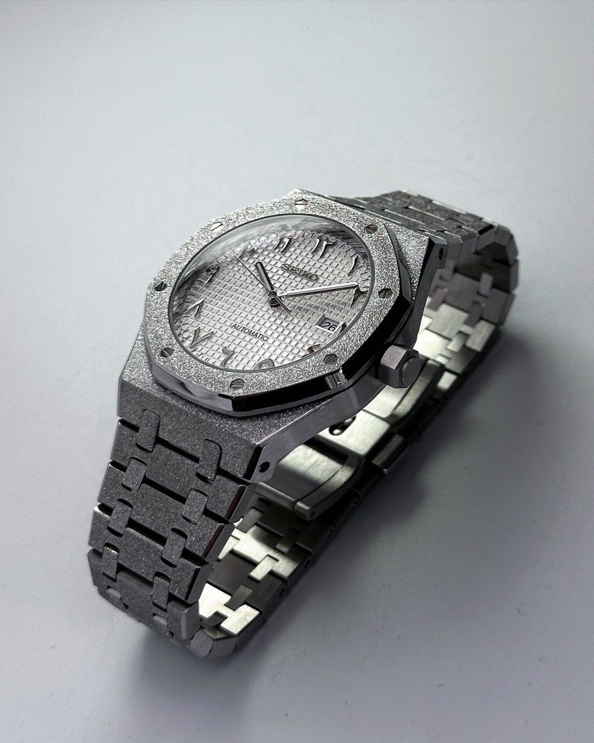 ROYAL OAK FROSTED ARABIC WHITE MOD